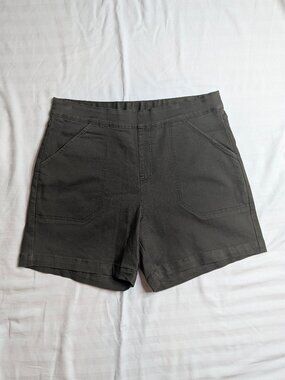 Nautica Jeans Women's Stretch Shorts in Olive Green, Size Large